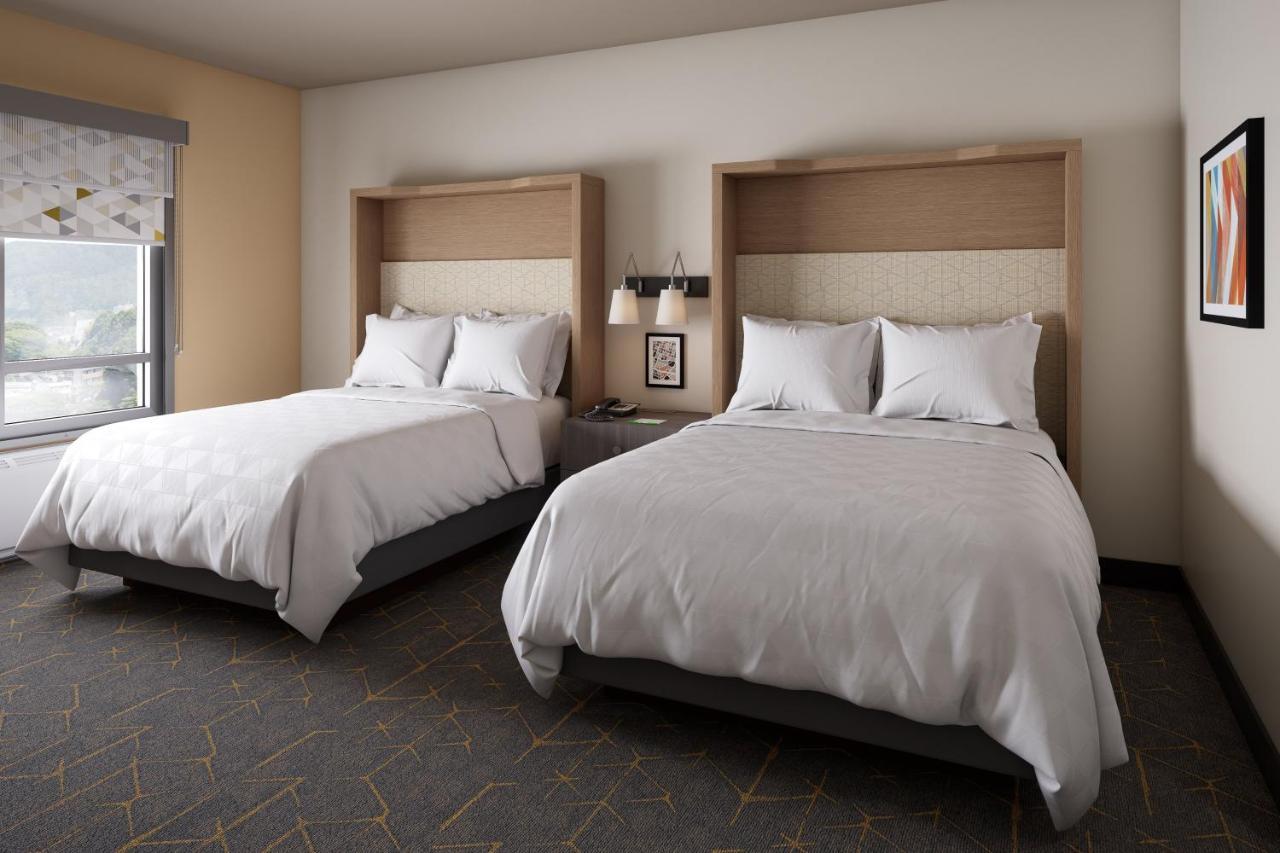 Holiday Inn - Long Island - Islip Arpt East By Ihg Holtsville Buitenkant foto