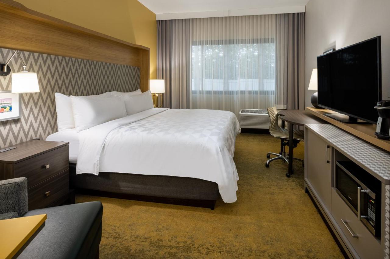 Holiday Inn - Long Island - Islip Arpt East By Ihg Holtsville Buitenkant foto