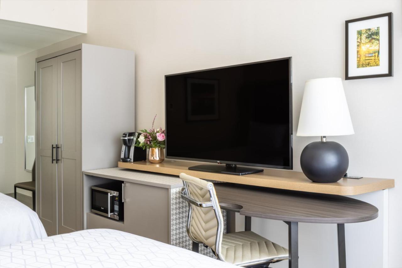 Holiday Inn - Long Island - Islip Arpt East By Ihg Holtsville Buitenkant foto