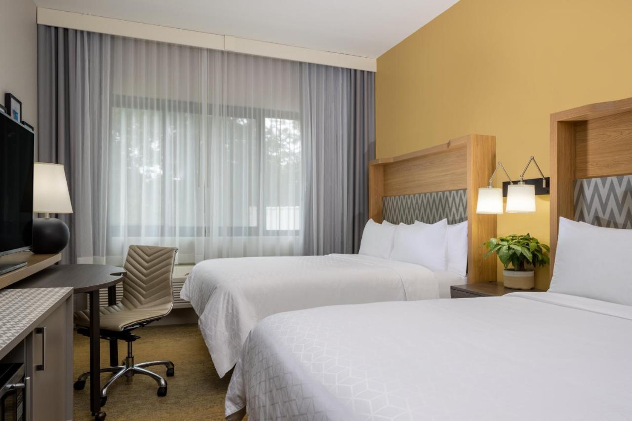 Holiday Inn - Long Island - Islip Arpt East By Ihg Holtsville Buitenkant foto